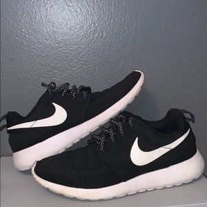Nike Roshes